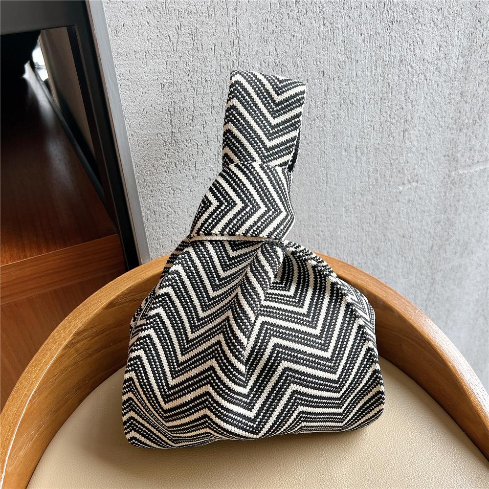 Knitted Mobile Phone Bag For Women In Spring And Autumn Cute Cartoon Versatile One Shoulder Diagonal Cross Bag Travel Coin Purse Small Handbag