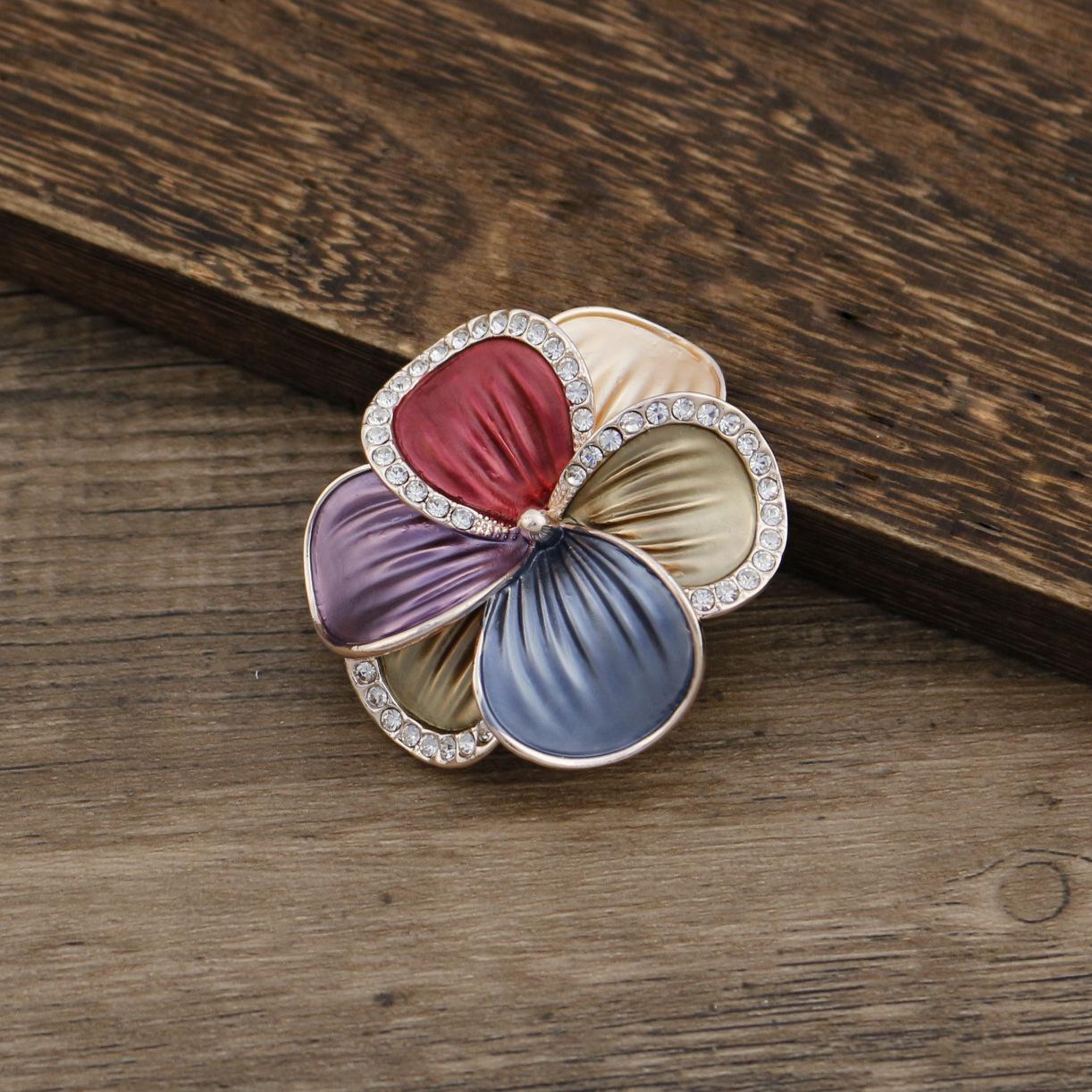 

Новая эмалевая геометрическая брошь-магнит в виде цветка, модная и изысканная женская универсальная многофункциональная брошь