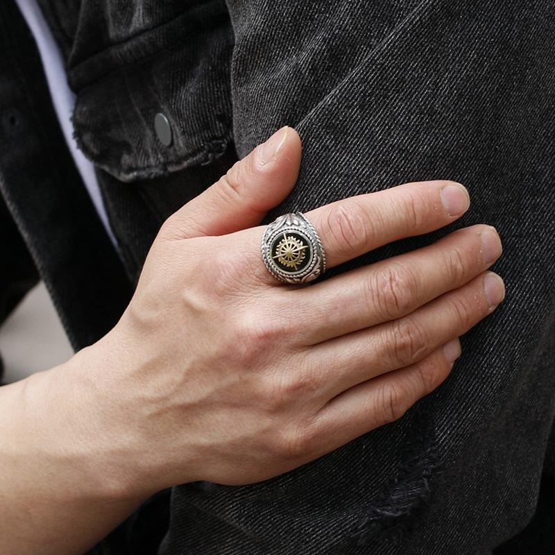 Golden Light Ring for Men, Personalized Hip Hop Retro European and American Food Ring Accessories Gift