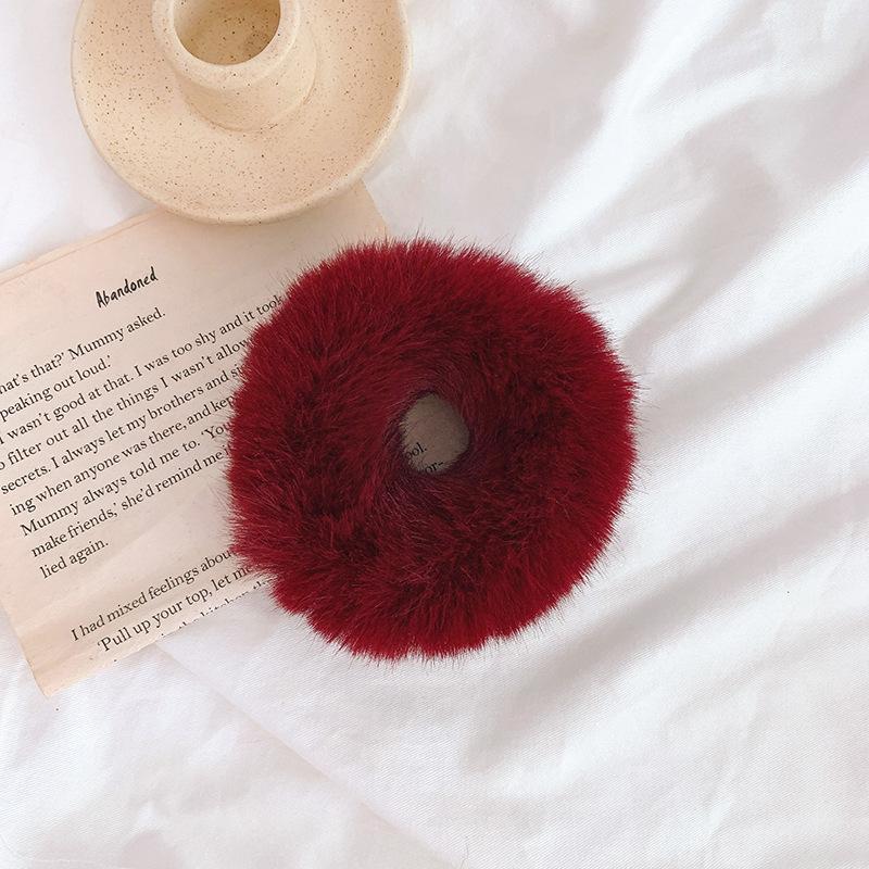 Fashion Hair Accessories 2026 New Colorful Fluffy Hair Band for Women Girls Ponytail Holder Hair Tie Plush Scrunchie Rubber Band
