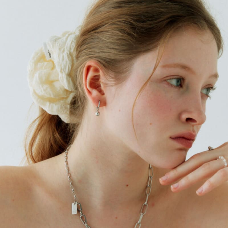 Pearlymore Waffle Scrunchie (Ivory)