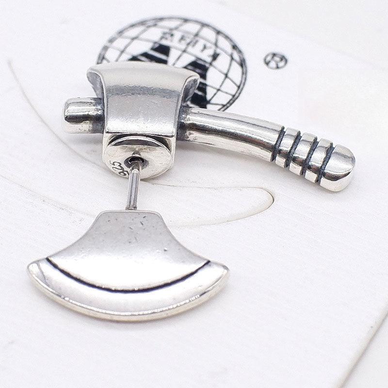 

Серьги-гвоздики с объемным топором, персонализированные ретро-серьги, имитация тайского серебра, модные мужские и женские серьги, серьги-подвески, ювелирные изделия