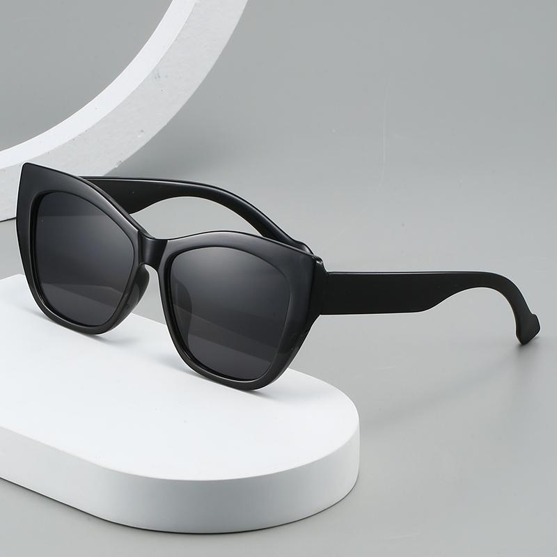 Vintage Fashion Sexy Cat Eye Sunglasses Women Men Luxury Brand Designer Sun Glasses Retro Outdoor Travel Lady Glasses Uv400