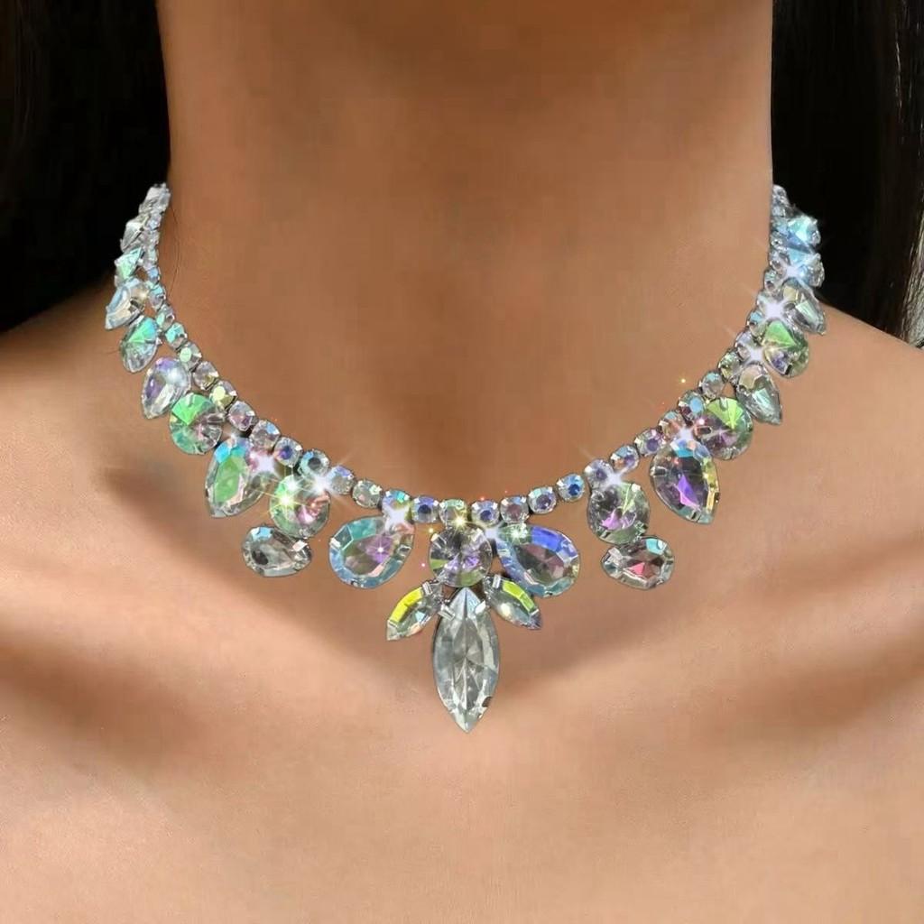

Water Diamond Drop Necklace For Women With Geometric Design And Gold Plating For Trendy Fashion