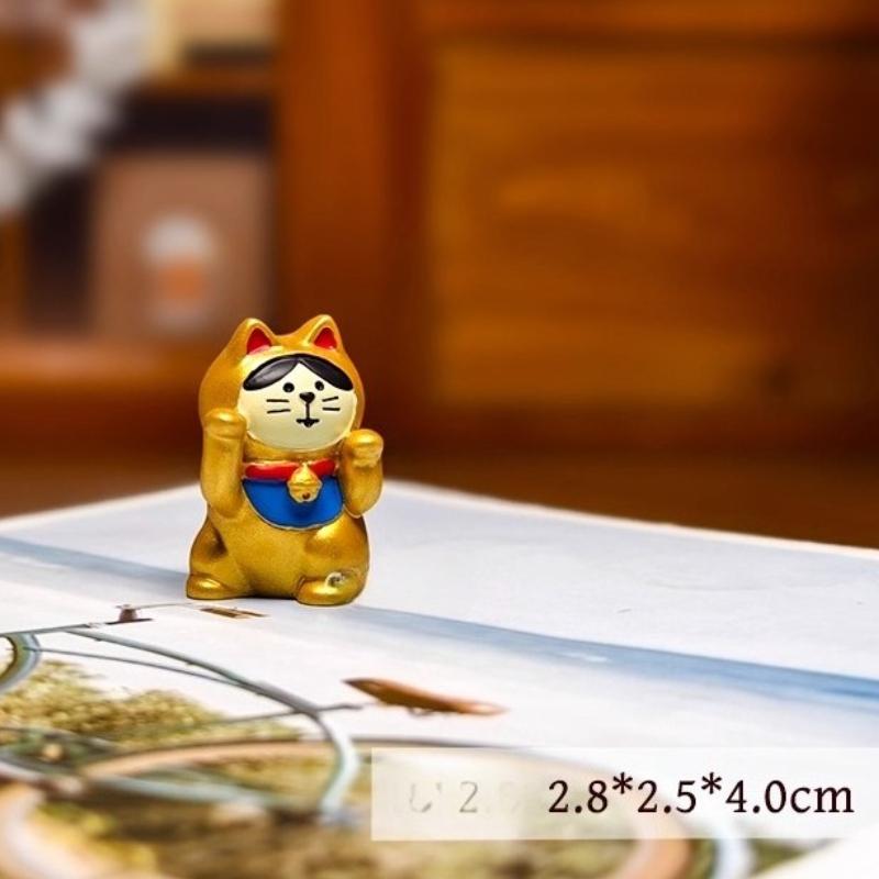 

Cute Lucky Cat Desktop Ornaments Good Luck Decoration Creative Resin Crafts Miniature Model Desktop Decor Small Gift for Friends