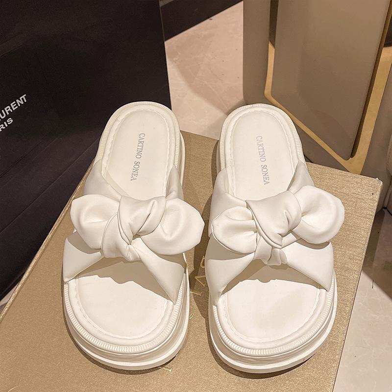 Slippers women's summer outer wear fashionable new high-end sense with skirt fashionable cross bow thick bottom sandals