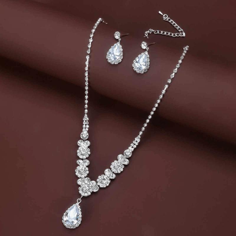 Meier New jewelry set: full diamond floral necklace and earrings