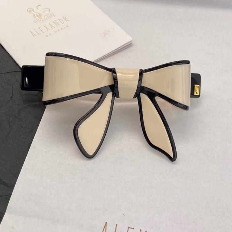 Women's Luxury Bow Hair Clip for Fashionable Bangs