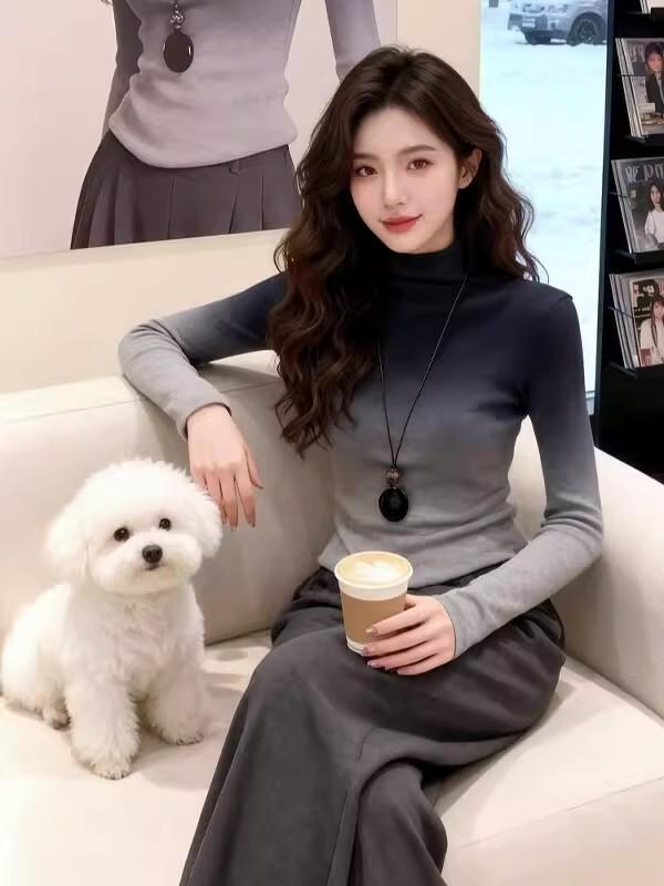 Gradient Color Women's High Neck Base Layer Top - Slimming & Versatile Autumn/Winter Style