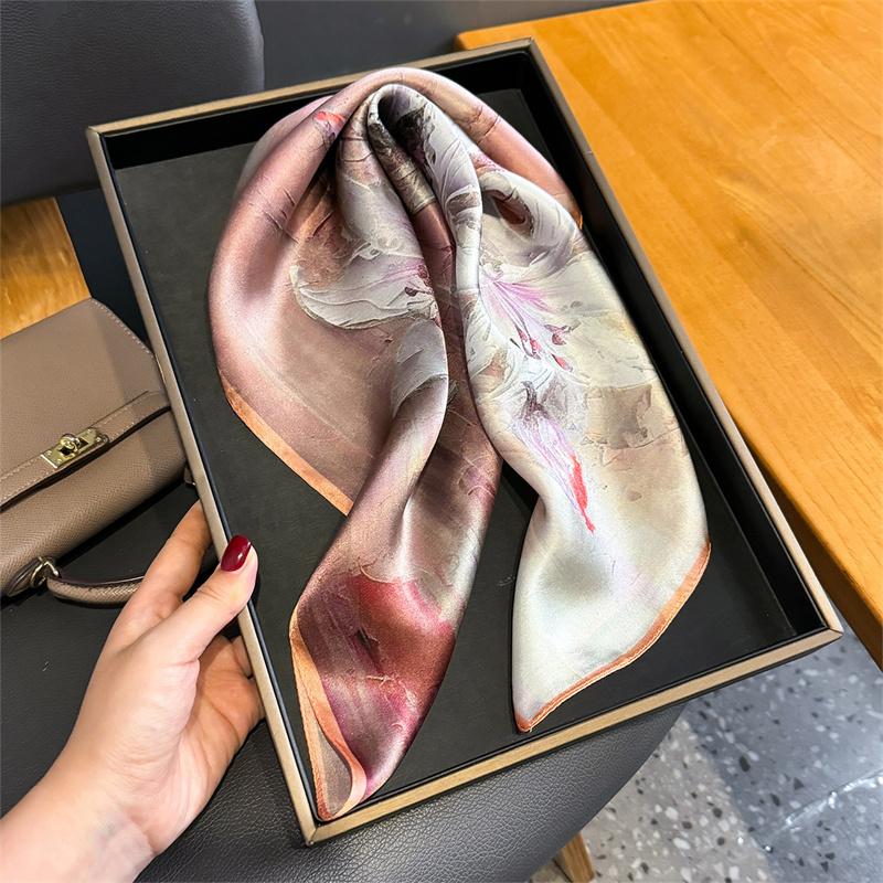 100% Silk Scarf Flower Printed Square Scarves for Women Wrap Kerchief Mulberry Silk Bandana Fashion Luxury Headband Hijab