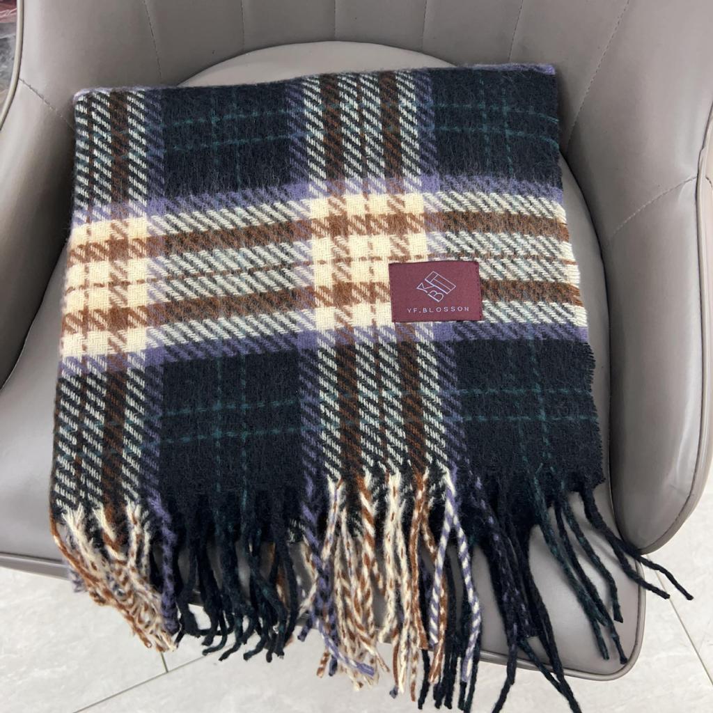 Vysoce kvalitní šátek s červenou kostkou z imitace kašmíru: Silný, teplý, módní a všestranný na podzim/zimu a svátky