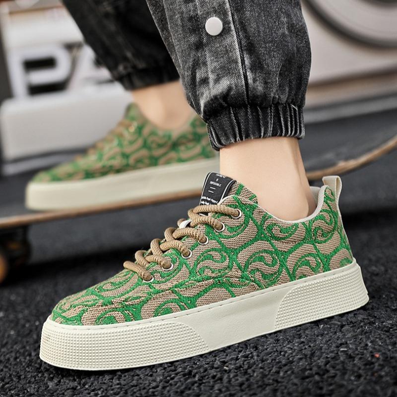 Fashion Men Embroidery Printing Casual Shoes 2025 Summer Lightweight Breathable Men Board Shoes Loafers Man Lace-up Canvas Shoe Sneakers