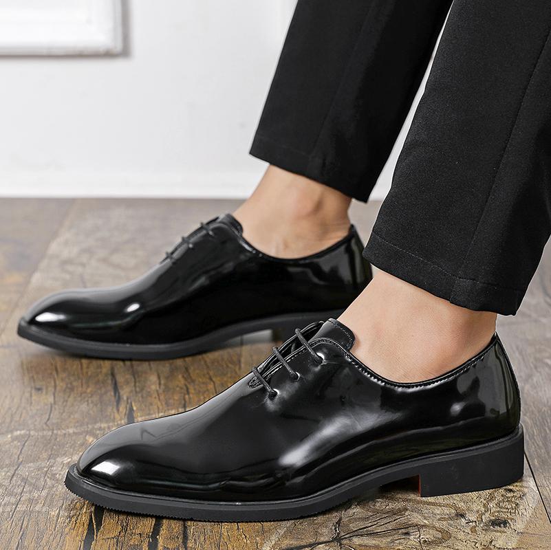 Classic Shiny Patent Leather Men Oxfords Pointed Toe Lace Up Formal Dress Derby Shoes Business Wedding Office Daily Man Footwear