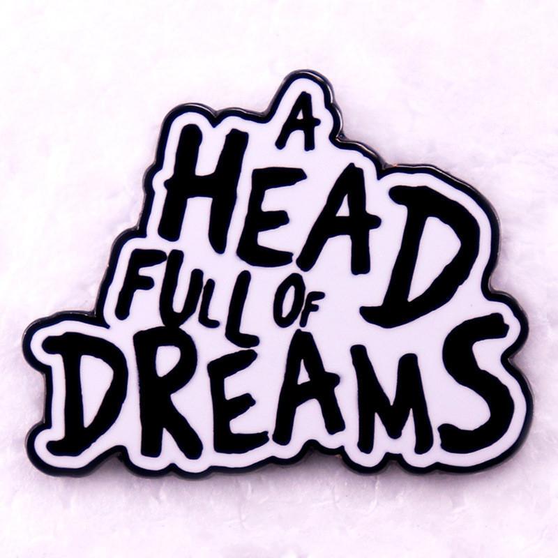 Stylowa przypinka / odznaka z albumu muzycznego Coldplay Dream Overload Prezent dla fana w kolorze czarnym