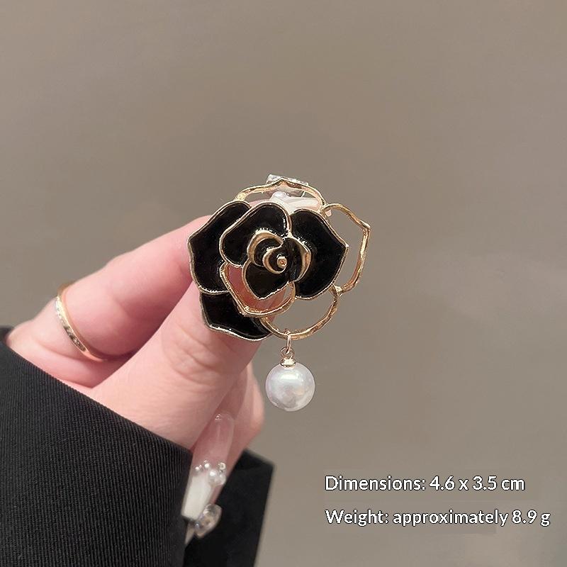 New Niche Retro High-grade Camellia Brooch Exquisite Light Luxury Rose Pin Elegant Suit Fixed Accessories