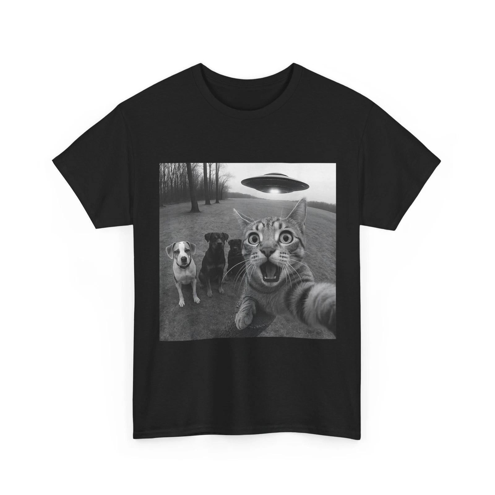 Cat and Dogs Selfie with UFO Shirt, Space Lovers Flying Saucers Funny Shirt S