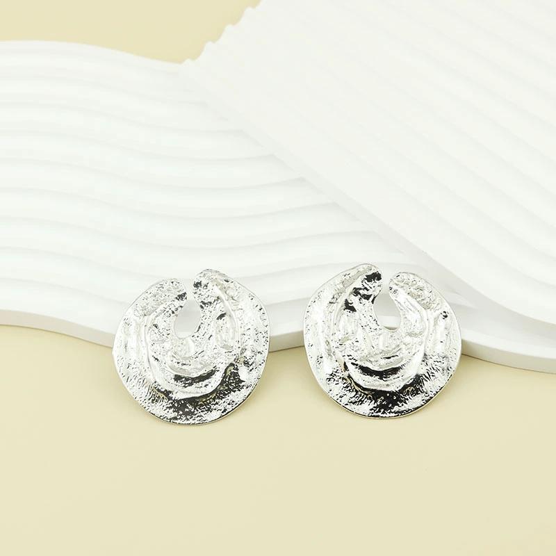 Niche Design Metal Retro Round Earrings, Exaggerated Personality Cold Style Fashion Earrings