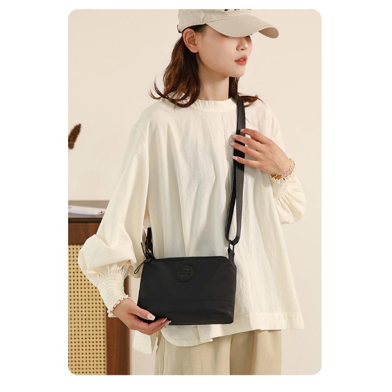 Simple Nylon Casual Crossbody Bag