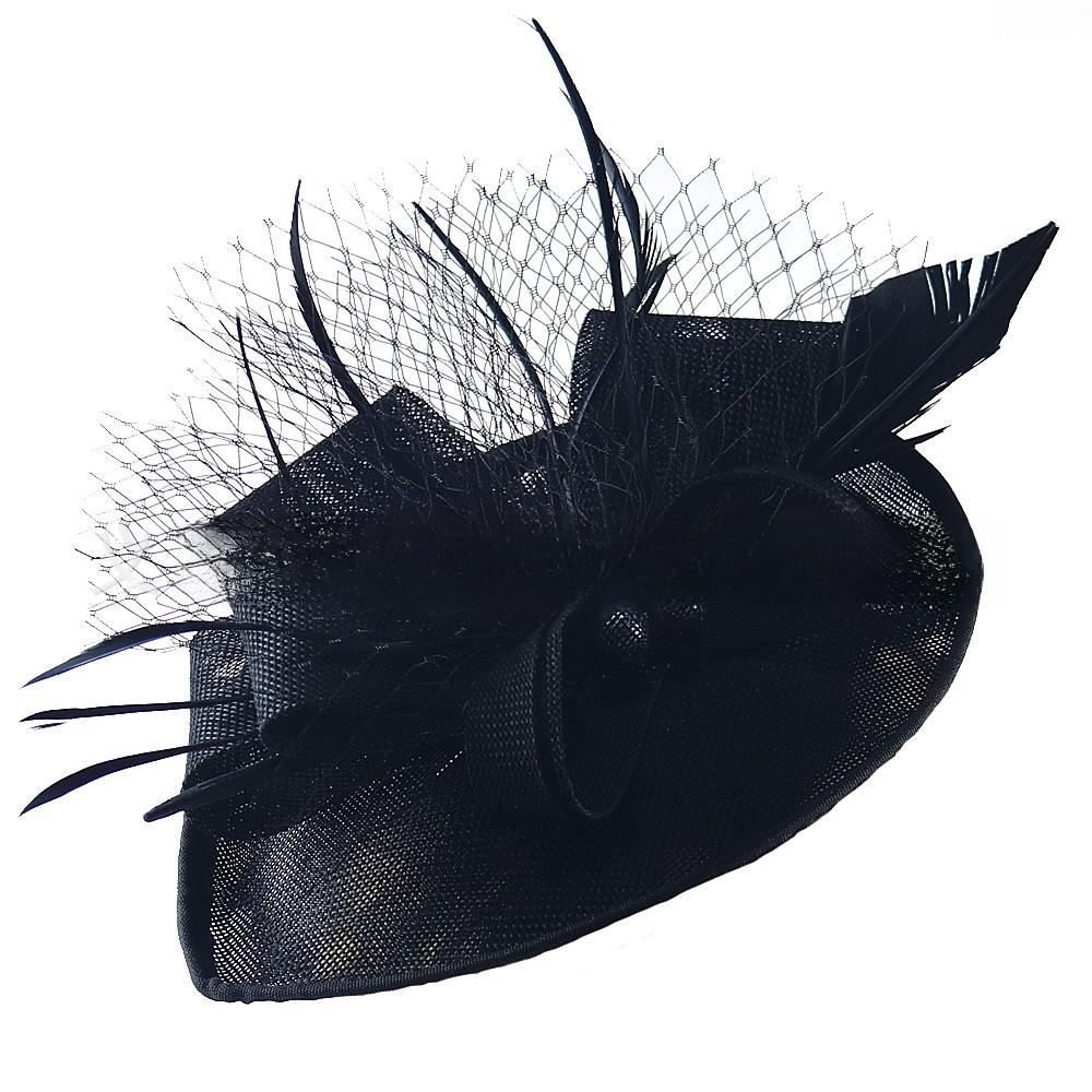 Classic Round Top With Feather Trim For Fashionable Bridal Looks