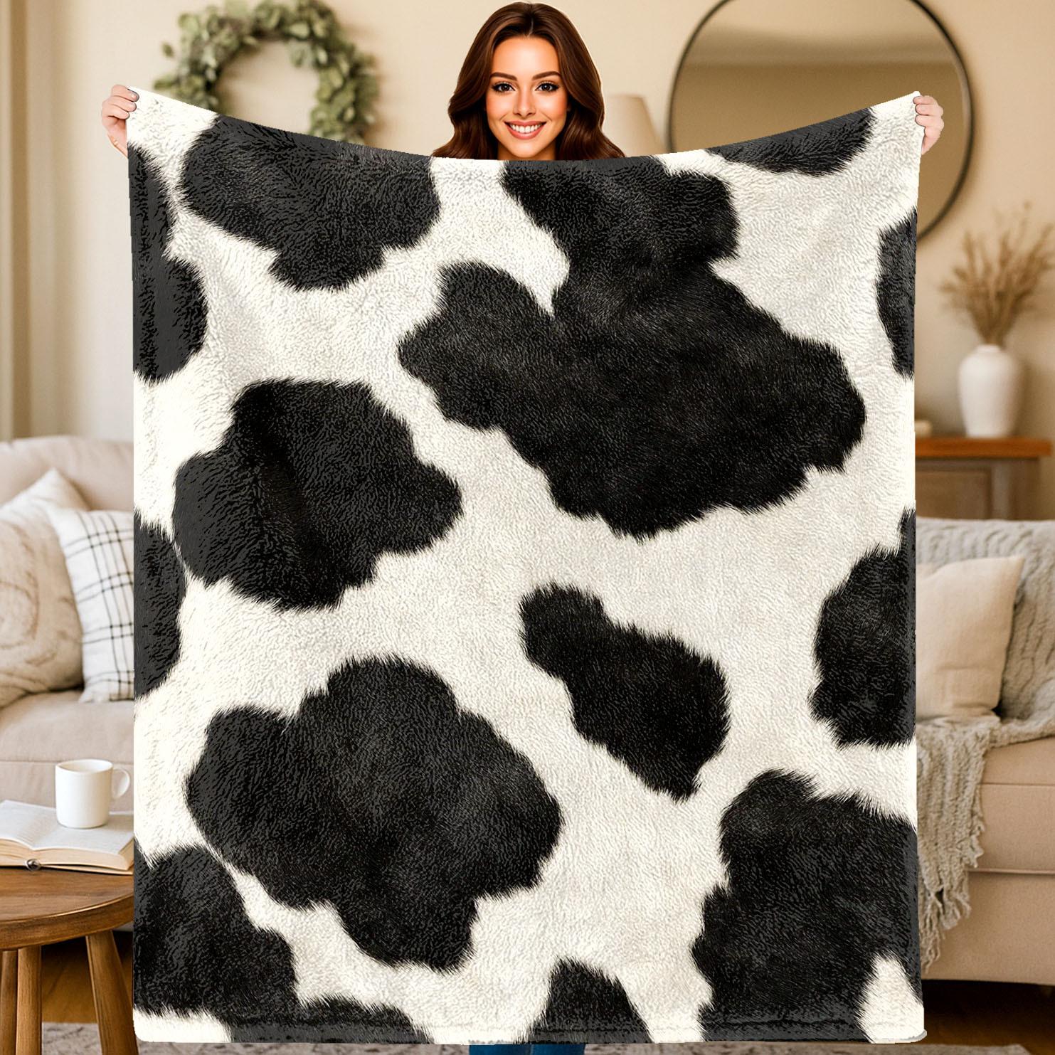 

Black White Cow Print Flannel Blanket Vintage Machine Washable Home Camping Office Party Decor 75x100cm (30x40inch)