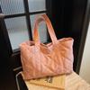 Simple and Versatile Diamond-shaped Bag, Trendy Women's Bag, Fashionable and Casual Hand-held Crossbody Bag, Large-capacity Tote Bag