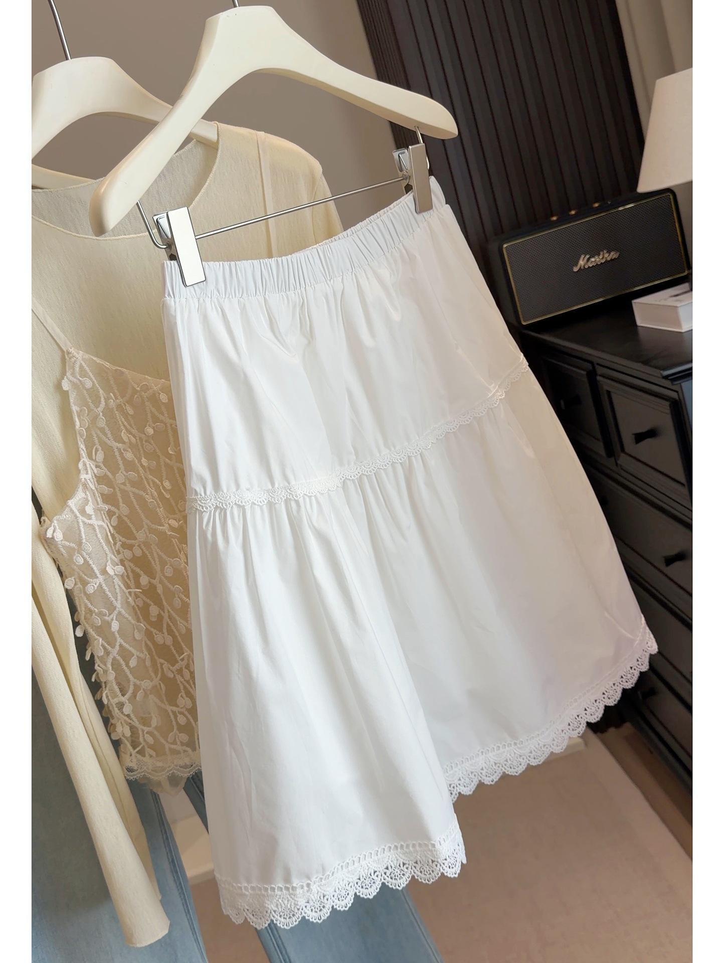 Petite Korean-Style High-Waisted A-Line Midi Skirt with Lace Patchwork One Size белый