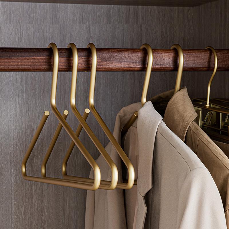 5pcs Coat Hangers Solid Aluminum Alloy Seamless Matte Gold Clothes Hanger Trousers Sweater Storage Racks Wardrobe Organizer