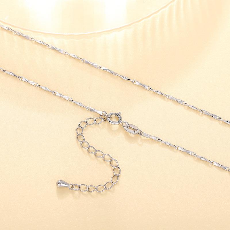 Fashion Box Chain Cross Chain Water Wave Chain Snake Bone Chain Melon Seed Chain Lip Chain Accessories Women'S Collarbone Chain