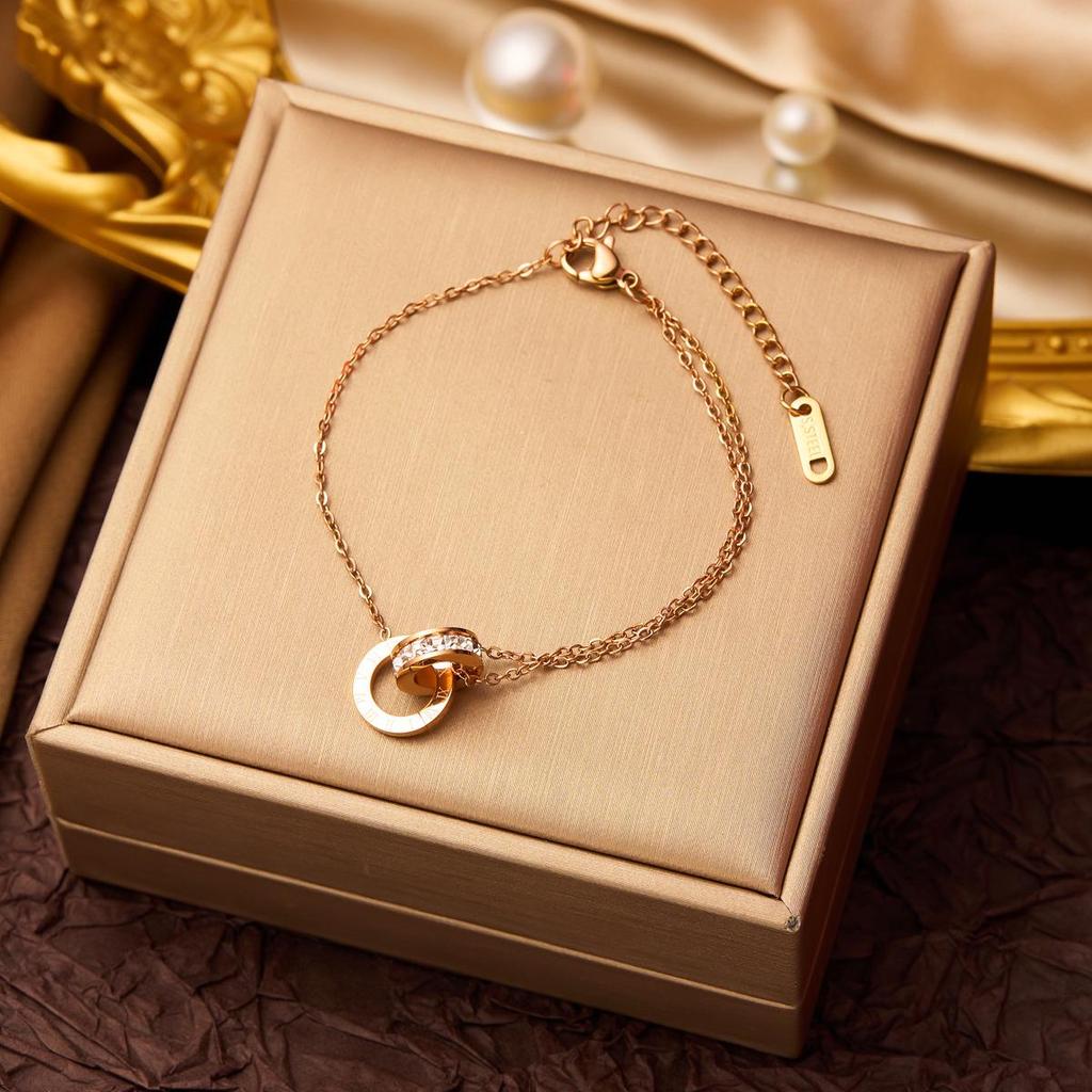 Neues Modisches Titanstahl Anlauffreies Armband für Damen - Vielseitige Europäische Stil-Trends