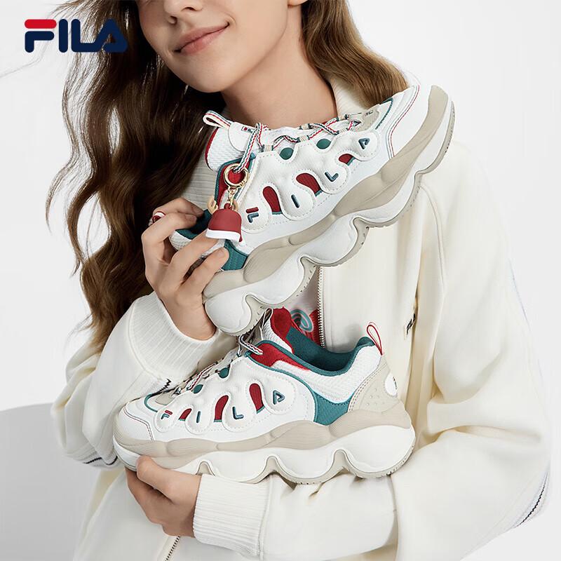 FILA Christmas Edition Women s Pea Dad Sneakers US 7