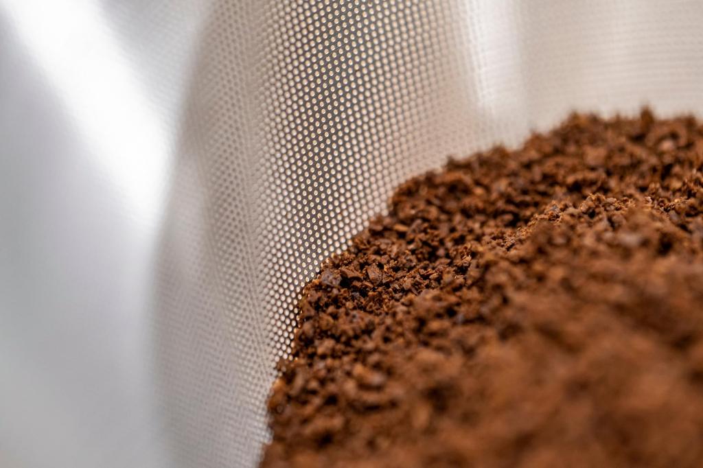 ZWILLING Stainless Steel Coffee Dripper with Paperless Filter (1-4 Cups), Dishwasher Safe, Z1024-005