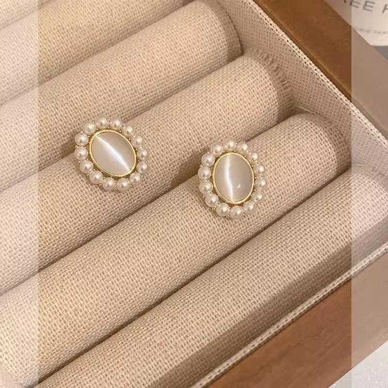 French Retro Opal Pearl Necklace Women's Light Luxury Niche Collarbone Chain Neck Chain