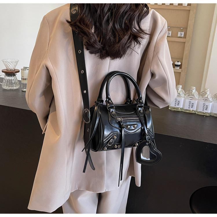 IELGY Сумка Boston в стиле Spice Girl премиум-класса с заклепками — фото 8