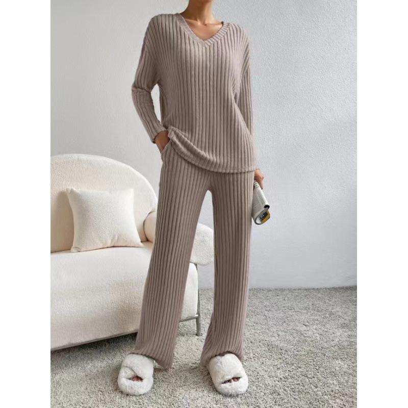 European & American Autumn/Winter Two-Piece Set: V-Neck Ribbed Knit & Casual Straight-Leg Pants