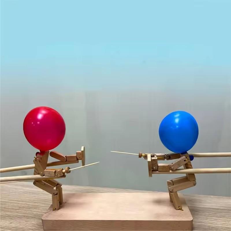Gioco di Battaglia con Palloncini in Legno Fatto a Mano per Due Giocatori Ritmo Veloce Marionette Schermitrici Uomo di Bambù Gioco di Battaglia di Bot di Legno