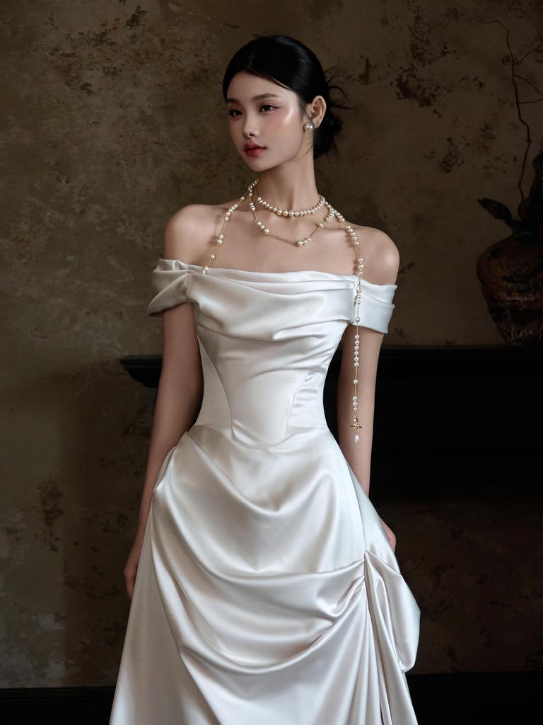 Elegant White Satin One-Shoulder Wedding Dress with Train Bridal Gown for Wedding Reception And Engagement Simple Style Long ...