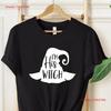Jsem Jeho Čarodějnice Párové Halloweenové Stejné Tričko Strašidelný Maškarní Kostým Manželka Unisex Vintage Všestranné Streetwear Muž