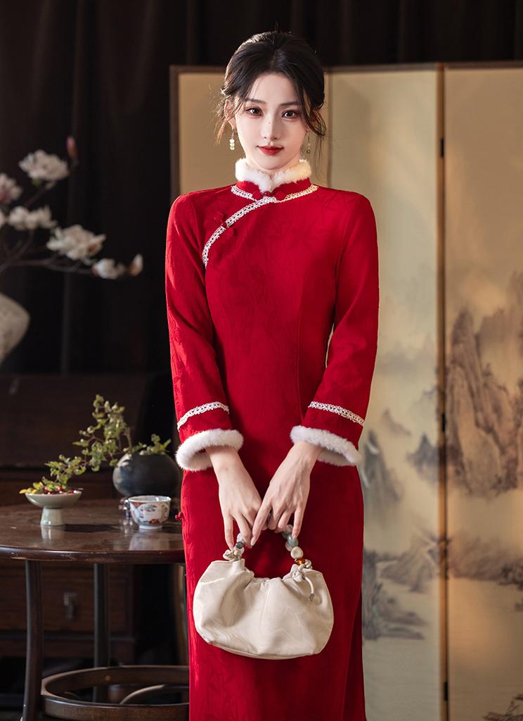 Red cheongsam skirt women's new Chinese toast 1011 new winter velvet thickened senior sense young engagement