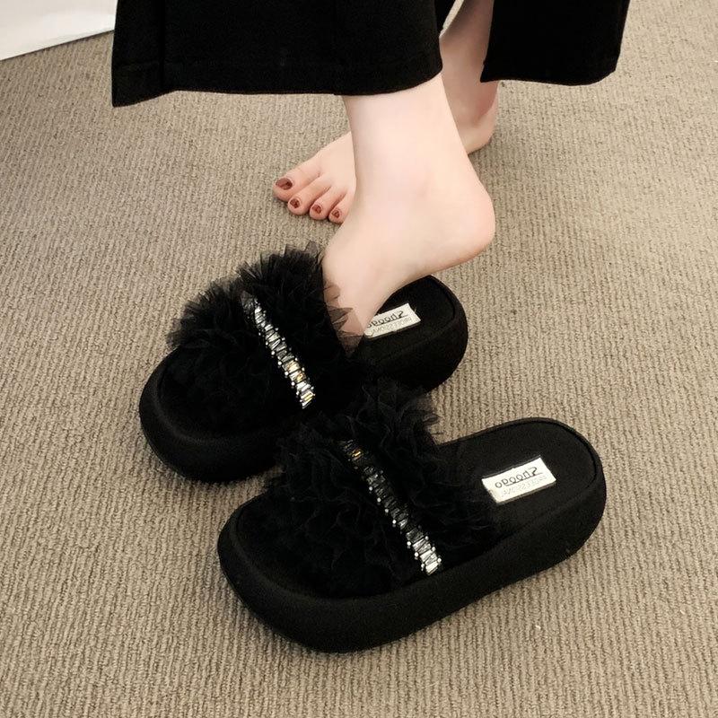 Small Thick-soled Muffins and Height-enhancing Cool Slippers Women's 2025 Summer New Solid Color Sweet Light Luxury One-word Slippers