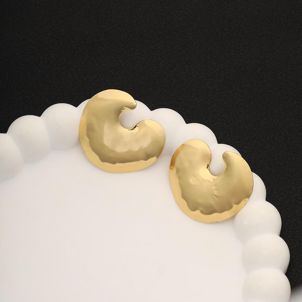 Trendy Geometric Irregular Metal Earrings: Light Luxury, Unique Design