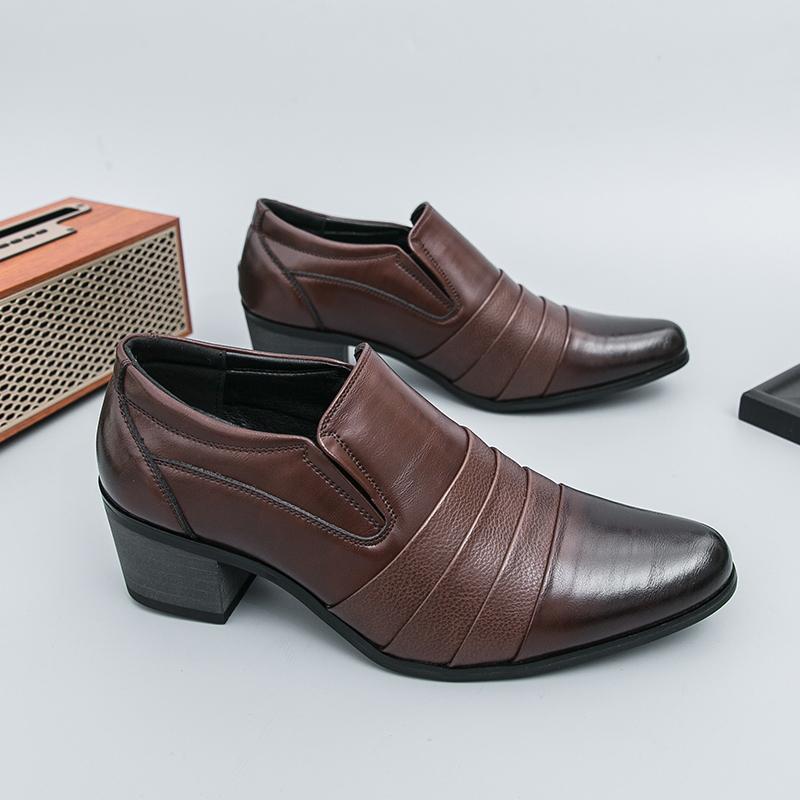 Fashion Retro Men High-heeled Loafers Black Brown Men Casual Comfortable Breathable Fashionable Small Leather Shoes Size 38-46 Men Shoes