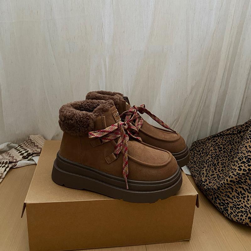 Thick-soled snow boots women's 2025 winter new velvet thickened warm antifreeze, non-slip and wear-resistant classic solid color cotton boots