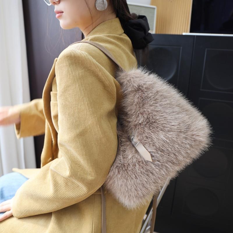 2025 Autumn New Fluffy Plush Underarm Bag for Women Trendy Soft Faux Fur Shoulder Crossbody Bag Ladies Clutch Purse Handbags