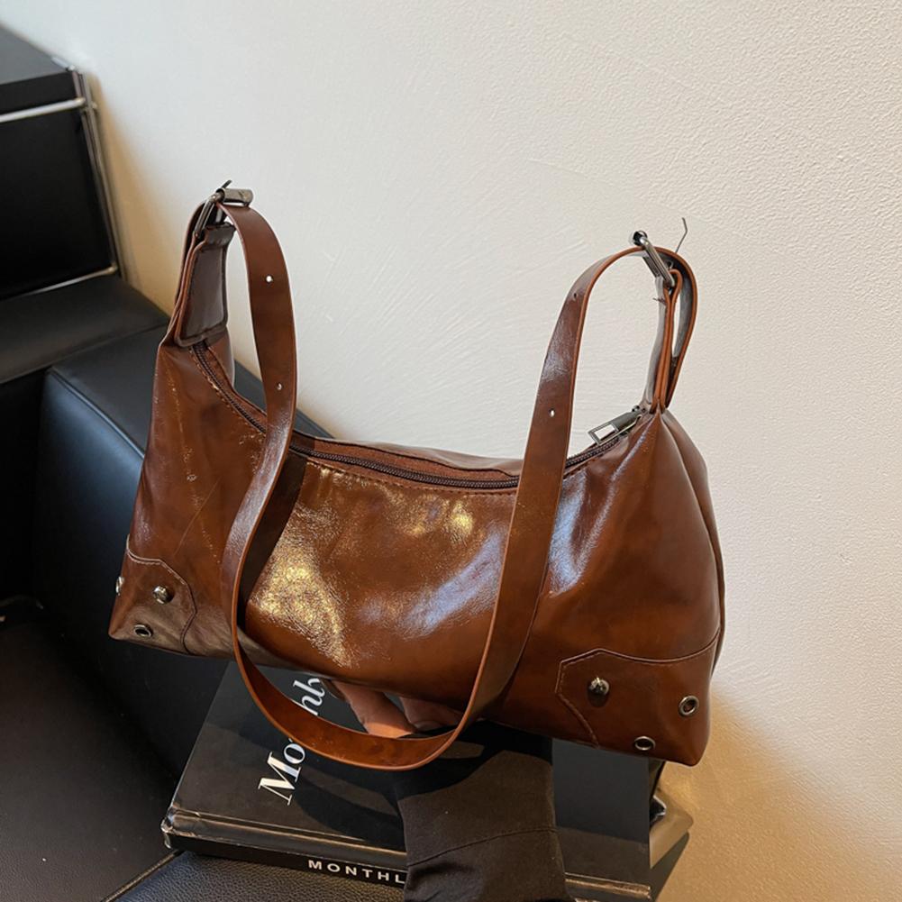 Women Metal Stud Handbag PU Leather Fashion Underarm Bag Large Capacity Vintage Casual Handbags Female Travel Handbag