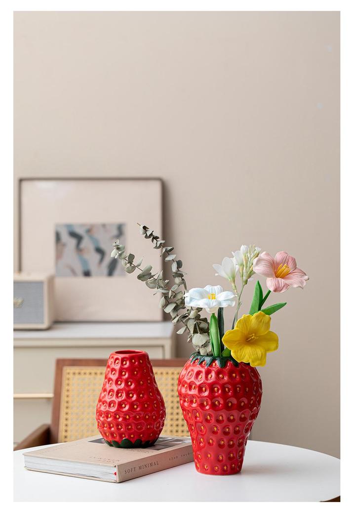 Vaso in Ceramica Fragola per Fiori Freschi o Secchi - Elegante Decorazione per la Casa e Ornamento per l'Ingresso