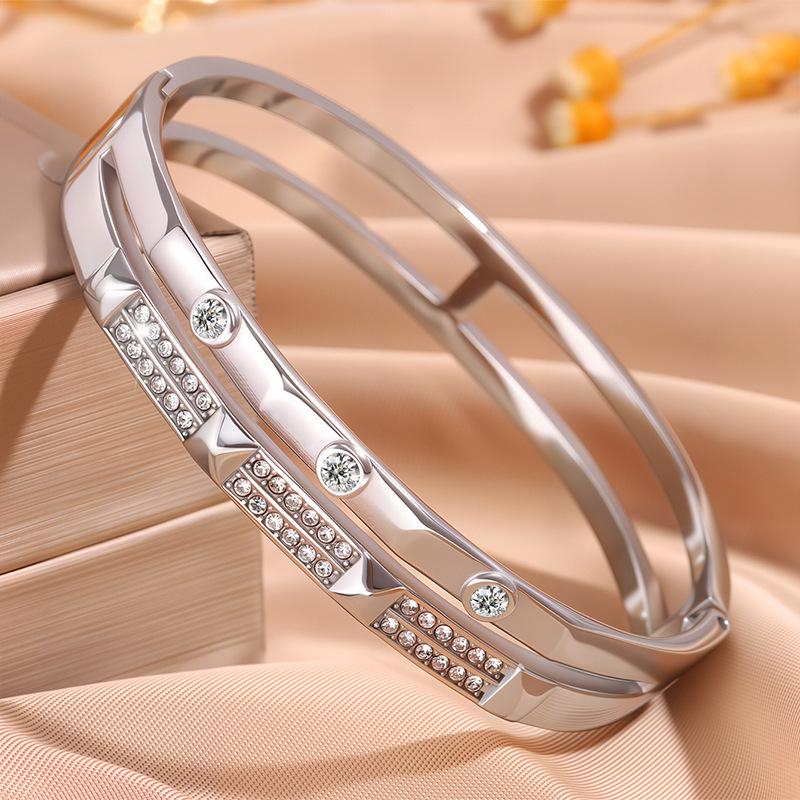 Titanium Design Light Luxury High-end Wide Version Hollow Full Bracelet