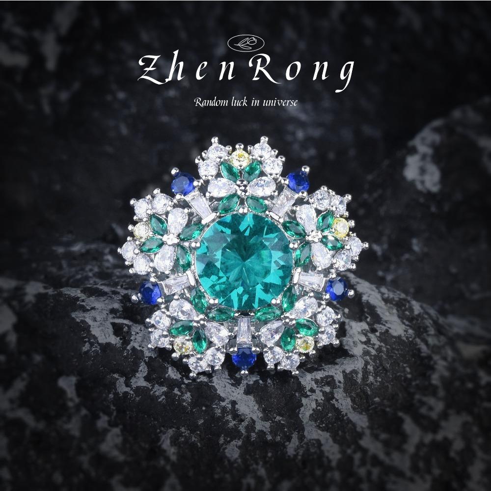 Königlicher Stil Smaragd Halskette Strapazierfähig Importierter Hochkohlenstoff-Diamant Blumiger Anhänger Schmuckset für Damen
