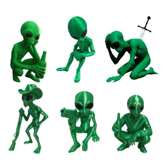 3D Printed Alien Figurine Toy Realistic Articulated Alien Model Stress-relief Fidget Figurine Dynamic Pose Alien Model