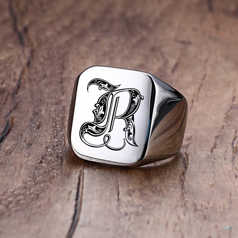 Vnox Retro-Initialen-Siegelring für Männer, 18 mm, sperrig, schwerer Stempel, männliches Band, Edelstahl, Buchstaben, individueller Schmuck, Geschenk für Ihn