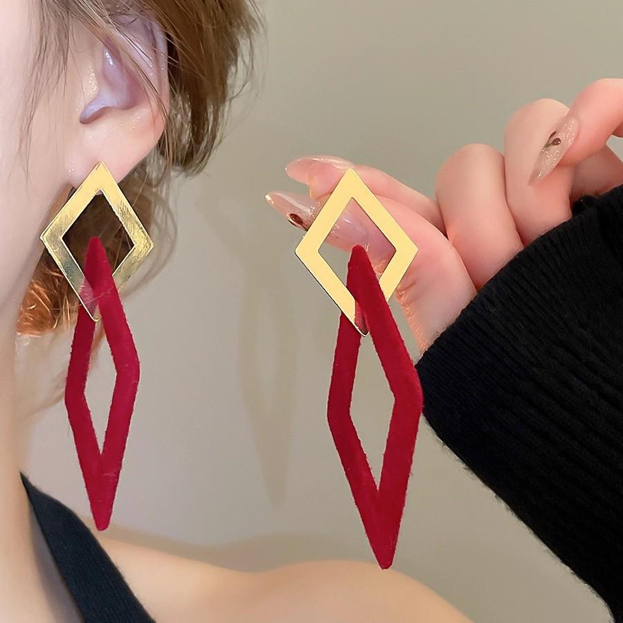 Cercei Ancola Roșu Argintiu Geometrici cu Picătură de Ulei - Modă Retro Manșete de Urechi High-End pentru Femei